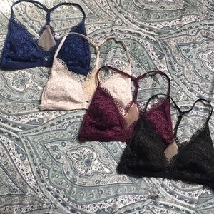 Bundle of FOUR lace VS Bralettes!! Sz Small